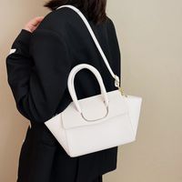 Women's Small Summer Pu Leather Classic Style Handbag main image 2