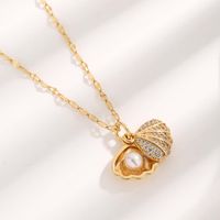 Elegant Glam Hawaiian Star Butterfly Shell Resin Titanium Steel Plating Inlay Resin Pearl Zircon Gold Plated Pendant Necklace main image 3