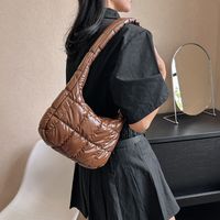 Women's Nylon Solid Color Vacation Streetwear Sewing Thread Square Zipper Shoulder Bag Underarm Bag main image 7