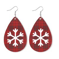 1 Pair Simple Style Classic Style Streetwear Christmas Tree Water Droplets Snowflake Pu Leather Drop Earrings main image 4
