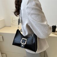 Women's Small Pu Leather Solid Color Elegant Classic Style Square Magnetic Buckle Shoulder Bag Crossbody Bag Underarm Bag main image 3