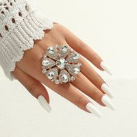 Casual Flower Artificial Diamond Alloy Wholesale Rings main image 1