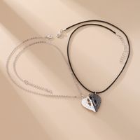 Simple Style Heart Shape Alloy Plating Gold Plated Couple Pendant Necklace main image 5