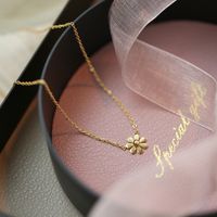 304 Stainless Steel 18K Gold Plated Commute Plating Flower Pendant Necklace main image 2