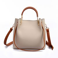 Women's Large All Seasons Pu Leather Classic Style Shoulder Bag main image 1
