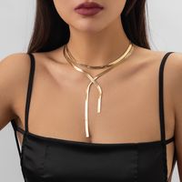 Einfacher Stil Einfarbig Kupfer Vergoldet Halskette In Masse main image 6