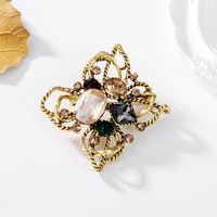 Elegant Streetwear Geometric Alloy Inlay Rhinestones Glass Women's Brooches main image 3