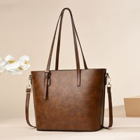 Women's All Seasons Pu Leather Vintage Style Vacation Streetwear Tote Bag Bucket Bag sku image 2