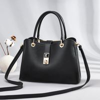 Women's Large All Seasons Pu Leather Classic Style Handbag main image 2