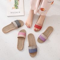Unisex Casual Stripe Round Toe Home Slippers main image 1