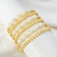 Casual Lady Simple Style Geometric Gold Plated Alloy Wholesale Bracelets main image 3