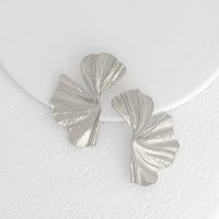 1 Pair Luxurious Leaves Plating Alloy Gold Plated Ear Studs main image 2