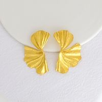 1 Pair Luxurious Leaves Plating Alloy Gold Plated Ear Studs main image 3