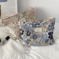 Women's All Seasons Polyester Flower Vintage Style Square Zipper Cosmetic Bag main image 1