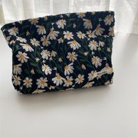 Frau Alle Jahreszeiten Baumwolle Blume Elegant Quadrat Reißverschluss Kosmetiktasche Quadratische Tasche sku image 4