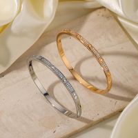 Retro Solid Color Alloy Inlay Zircon Women's Bangle main image 6