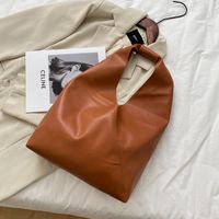 Women's Medium Pu Leather Solid Color Streetwear Bucket Open Shoulder Bag sku image 3