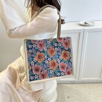 Women's Medium All Seasons Canvas Flower Streetwear Square Magnetic Buckle Tote Bag main image 2