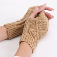 Women's Streetwear Solid Color Gloves 1 Pair main image 2