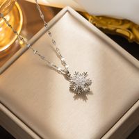 Simple Style Snowflake Stainless Steel Titanium Steel Plating Inlay Zircon 18k Gold Plated Pendant Necklace sku image 2