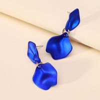 1 Pair Elegant Streetwear Petal Spray Paint Resin Zinc Alloy Drop Earrings sku image 5