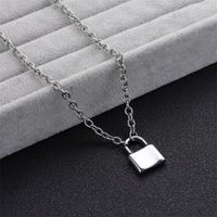 Simple Style Classic Style Lock Stainless Steel Polishing Pendant Necklace main image 4