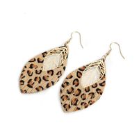 1 Pair Retro Ethnic Style Leaf Pu Leather Gold Plated Drop Earrings main image 5