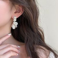 1 Pair Sweet Flower Inlay Shell Metal Zircon Drop Earrings main image 2