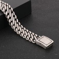 Retro Solid Color Titanium Steel Polishing Men's Bracelets main image 4