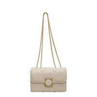 Femmes Petit Faux Cuir Couleur Unie Vêtement De Rue Carré Boucle Magnétique Sac D'épaule Sac Bandoulière Sac À Chaîne sku image 2