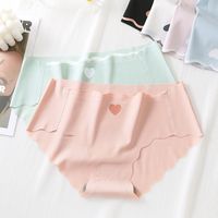 Heart Shape Solid Color Seamless Comfort Breathable Mid Waist Briefs Panties main image 1