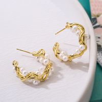 1 Pair Simple Style Commute C Shape Inlay Copper Artificial Pearls 18k Gold Plated Earrings main image 2