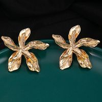 1 Pair Vintage Style Simple Style Roman Style Star Irregular Plating Three-dimensional Alloy Gold Plated Ear Studs main image 5