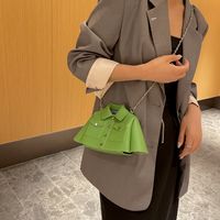 Women's Medium Pu Leather Solid Color Basic Streetwear Square Zipper Shoulder Bag Crossbody Bag Chain Bag main image 3