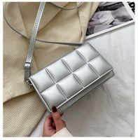 Women's Medium Pu Leather Solid Color Lingge Elegant Streetwear Square Magnetic Buckle Shoulder Bag Crossbody Bag Square Bag sku image 6