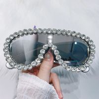 Hip Hop Einfarbig Pc Speziell Geformter Spiegel Eingelegter Zirkon Vollbild Sonnenbrille Der Frauen main image 3