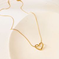 Casual Simple Style Heart Shape Titanium Steel Plating Inlay Shell Necklace main image 4