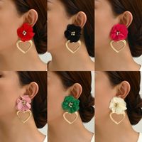 1 Pair Retro Flower Metal Plating Women's Drop Earrings main image 3