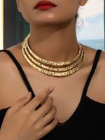 Elegant Solid Color Alloy Polishing Plating Gold Plated Women's Choker main image 3