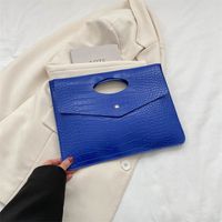 Women's Pu Leather Solid Color Streetwear Square Magnetic Buckle Clutch Bag sku image 3