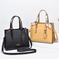 Women's Large All Seasons Pu Leather Streetwear Handbag main image 1