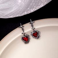 1 Pair Classic Style Heart Shape Alloy Drop Earrings main image 5