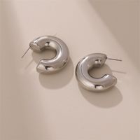 1 Pair Simple Style C Shape Plating Stainless Steel Titanium Steel Ear Studs main image 5