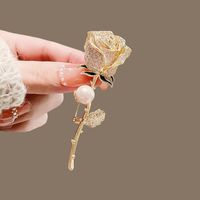 Elegant Flower Alloy Inlay Artificial Pearls Rhinestones Women's Brooches sku image 2