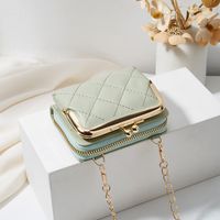 Women's Pu Leather Solid Color Lingge Streetwear Square Magnetic Buckle Crossbody Bag sku image 4