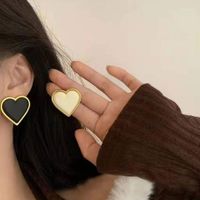 Casual Simple Style Heart Shape Alloy Enamel Women's Ear Studs main image 1