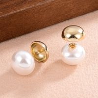 1 Pair Elegant Simple Style Solid Color Plating Inlay Copper Pearl 14k Gold Plated Ear Studs main image 5