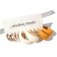 1 Set Simple Style C Shape Alloy Plastic Resin Earrings main image 2