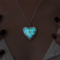 Casual Heart Shape Alloy Luminous Plating Women's Pendant Necklace main image 3
