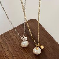 Simple Style Round Copper Plating Inlay Pearl Gold Plated Pendant Necklace main image 1